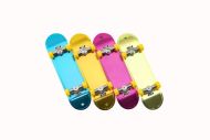 Skateboard prstový šroubovací plast 9cm s doplňky 4 barvy v krabičce 14x14x4cm